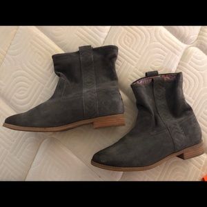 Toms booties